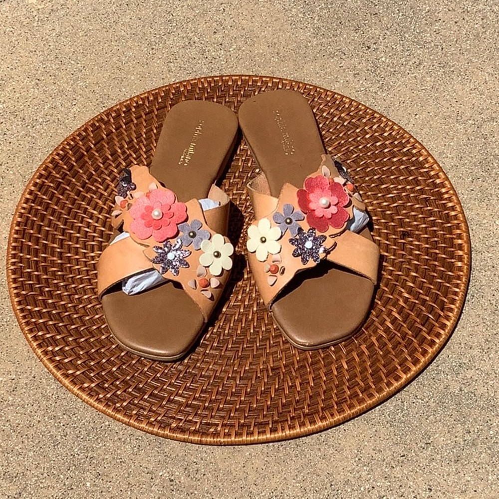 Sophia Milano leather flower sandals - Picture 4 of 7